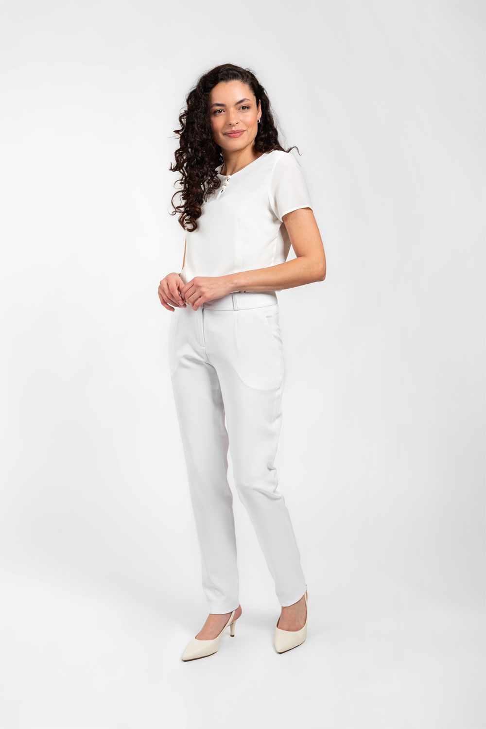 blusa-calca-brancas.jpg